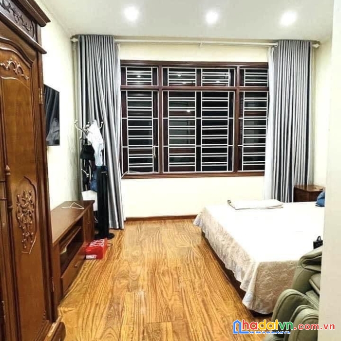 Siêu phẩm ba đình- nhỉnh 4tỷ oto đỗ sát, 36m2 5t nhà đẹp full đồ, trước nhà 3m
lh: 0365712127 !!! 

