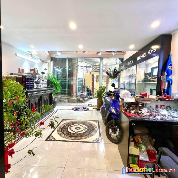 1 căn duy nhất- 4,8tỷ ba đình 5m oto dừng đỗ, mặt ngõ thông 3m,nhà đẹp full đồ 36m2 5 tầng