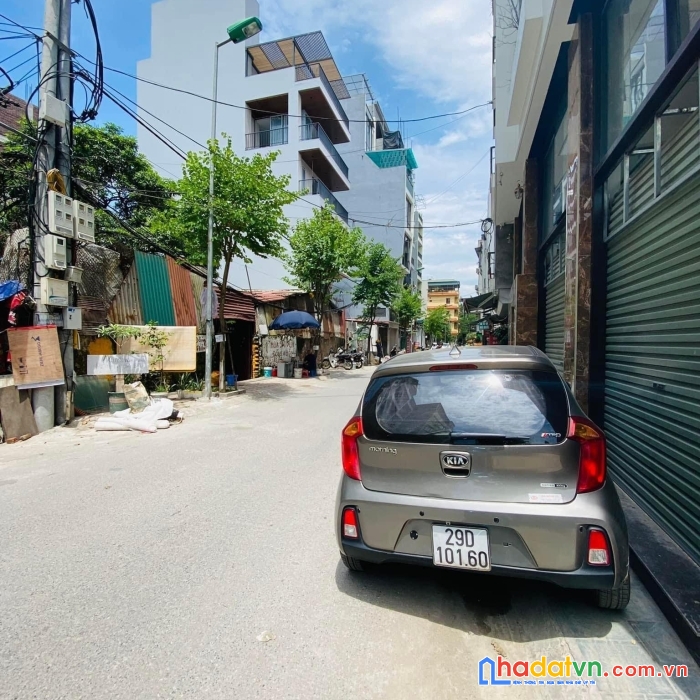 1 căn duy nhất- 4,8tỷ ba đình 5m oto dừng đỗ, mặt ngõ thông 3m,nhà đẹp full đồ 36m2 5 tầng