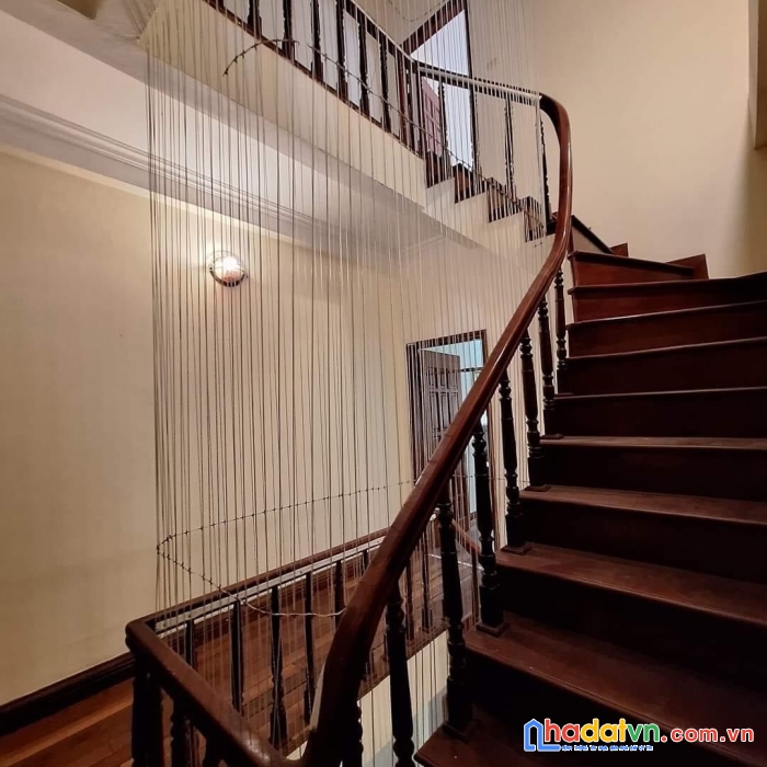 Bán nhà thái thịnh 1, cách 30m ra ô tô, kinh doanh sầm uất, 55m2, 5 tầng, giá 5,5 tỷ