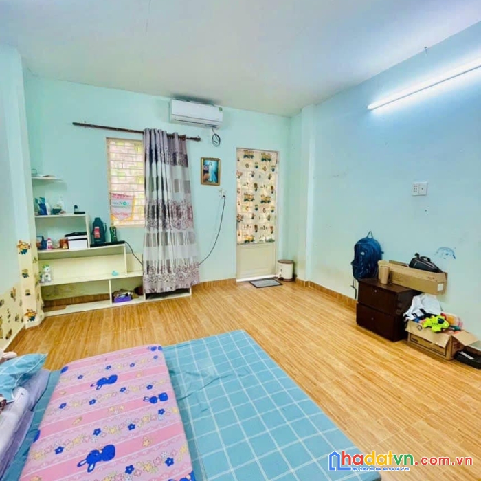 Bán nhà 3 tầng, tân phú tân quý, 40m2, hẻm 4m, stas mặt tiền, chỉ 3 tỷ nhỉnh.