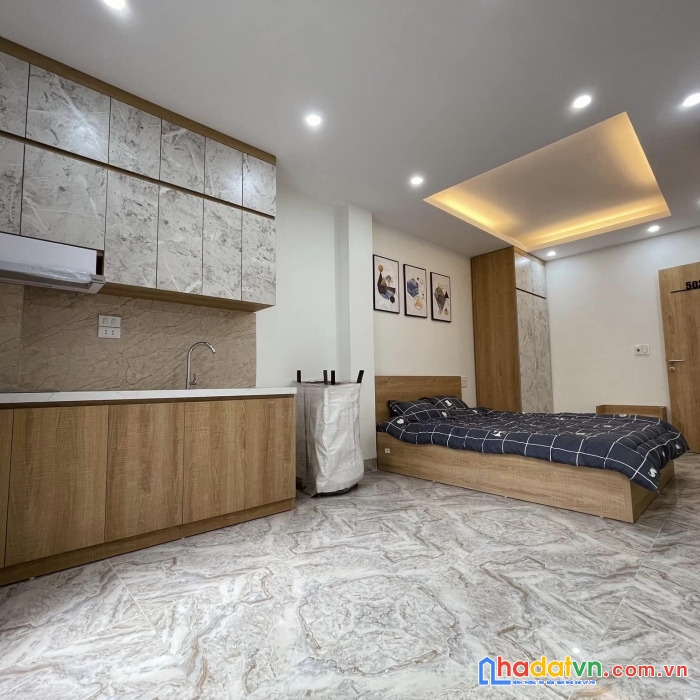 Bán chdv 25p khép kín kinh doanh 130tr/th ôtô tránh ngõ thông. tại cầu giấy gần 3 trường đại học