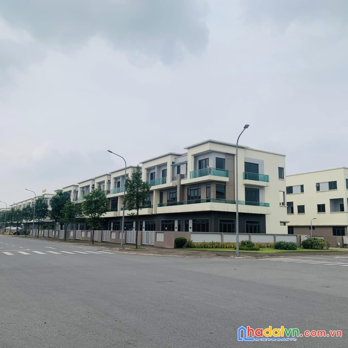 Chính chủ cần bán căn áp góc sh2 centa city tp từ sơn- bắc ninh