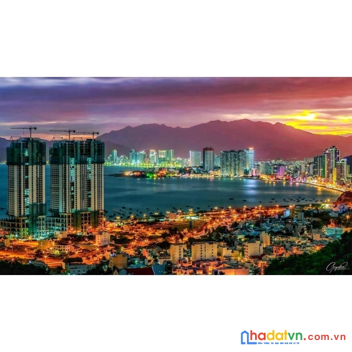 Cho thuê ks chỉ 30tr/tháng gồm 7 tầng 25p nguyễn đức cảnh