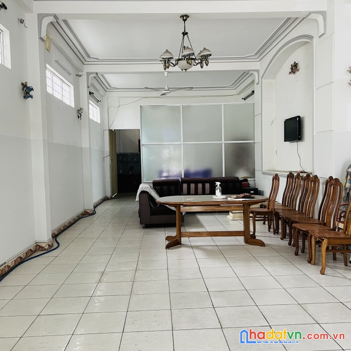 Bán nhà 3t góc 2mt trần phú- nha trang 88.5m2 chỉ 10.5 tỷ