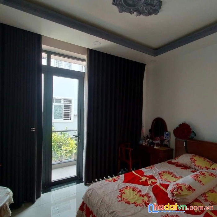 Bán nhà đồng đen tân bình chỉ 11.5 tỷ, 4 tầng, 4x16, đang cho thuê 25tr/th