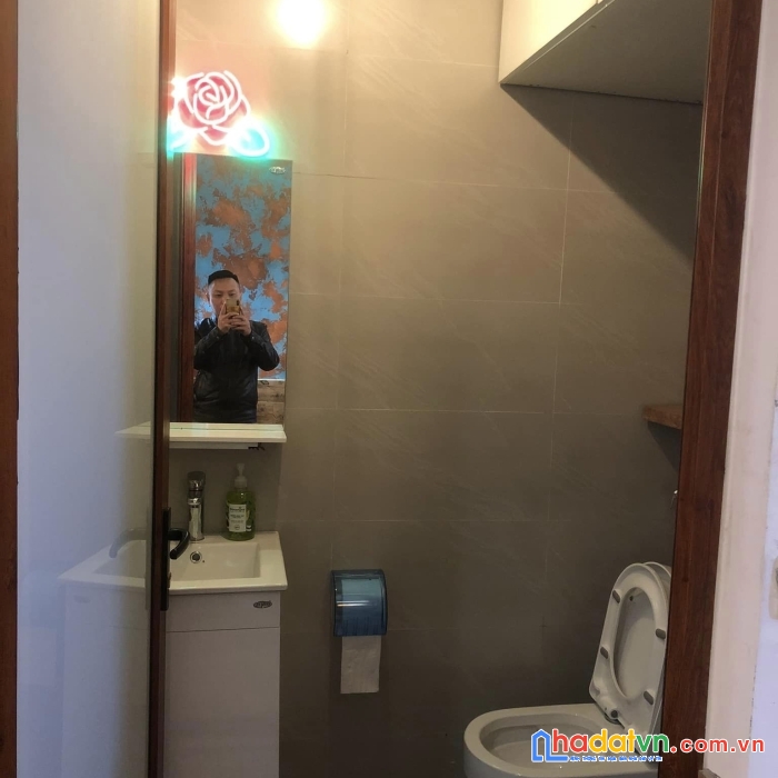 Nhà tập thể  tầng 1 kinh doanh tốt đường trần quốc hoàn- cầu giấy, 68m2, 2.7 tỷ