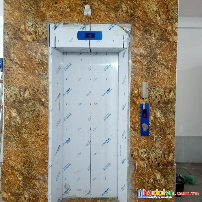 Bán chdv nhỉnh 20 tỷ gara ô tô, doanh thu 150tr/th kinh doanh cho thuê tại thanh xuân hà nội