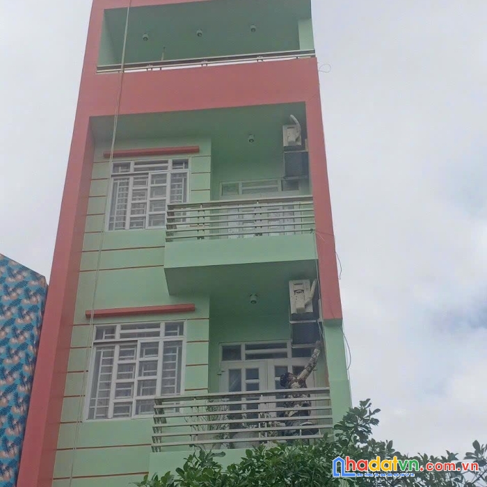 Bán gấp 2 căn đôi. hẻm 76/ lê văn phan -gần chợ vải phú thọ hoà