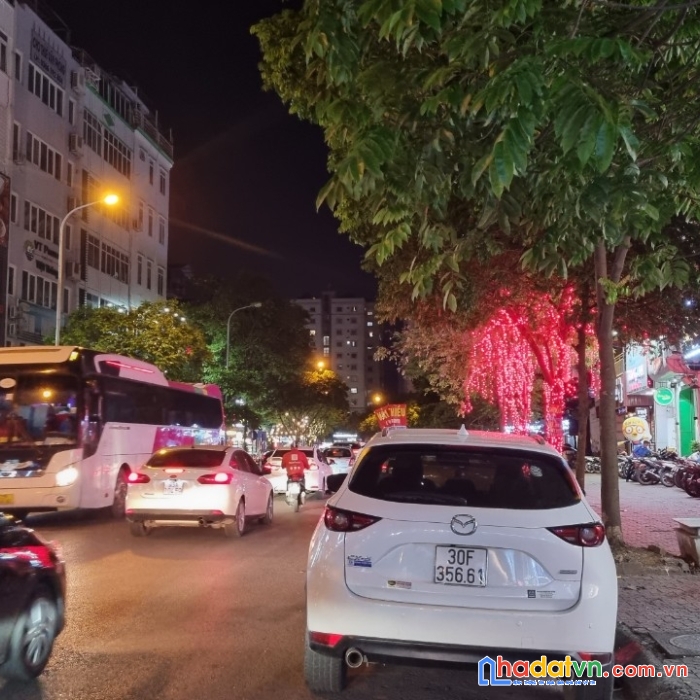 Bán nhà mặt phố vũ phạm hàm, vỉa hè rộng, mặt tiền khủng, kinh doanh đỉnh, 8 tầng, 45m2, 26 tỷ.