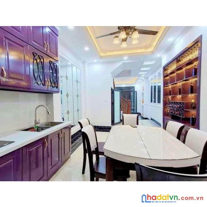 Bán nhà đẹp 4 tầng ngõ rộng 3.5m ba gác sh quay đầu thỏa mái cách ôtô 30m gần phố trung tâm quận