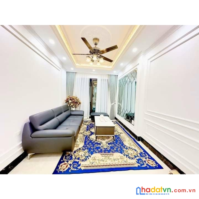 Bán nhà đẹp 4 tầng ngõ rộng 3.5m ba gác sh quay đầu thỏa mái cách ôtô 30m gần phố trung tâm quận