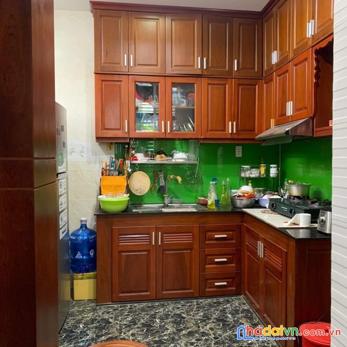 Bán gấp căn góc 2 mtnb đường thái phiên, p8, quận 11