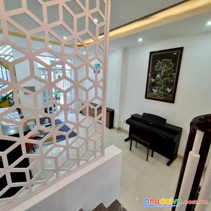Nhà hẻm xe hơi  huỳnh thiện lộc-tân phú  75m2-nhà 2 tầng- giá chỉ 5.8 tỷ.