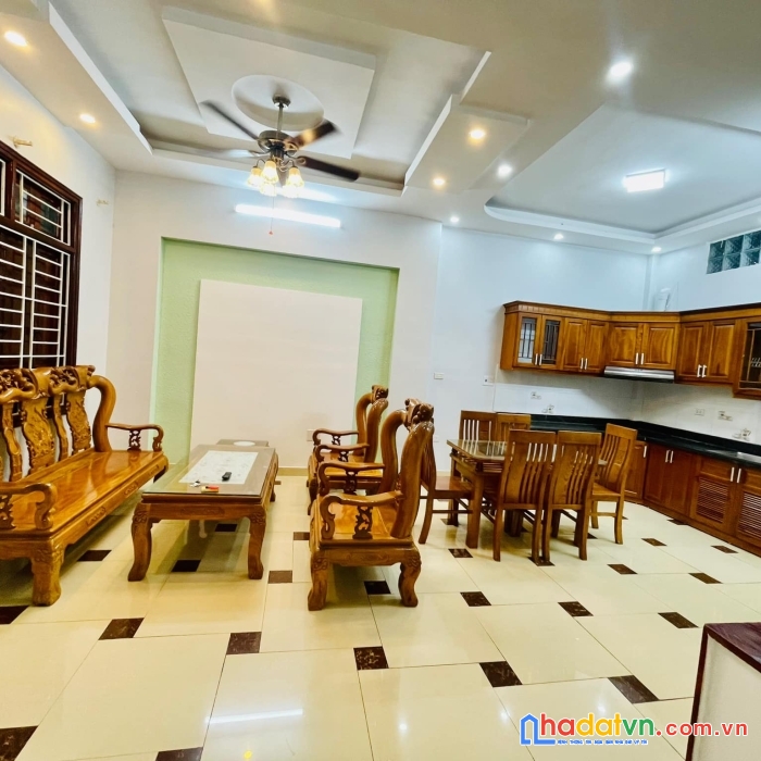 Bán nhà , trương công giai, phố víp nhất cầu giấy, nhà mới ở ngay, 48m x 5 tầng, mt 5.3m, chỉ 5.75