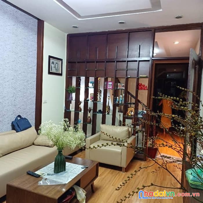 Bán nhà phân lô ô tô, trung kính, cầu giấy, nhà mới ỏ ngay, 58mx 5 tầng, 12.5 tỷ