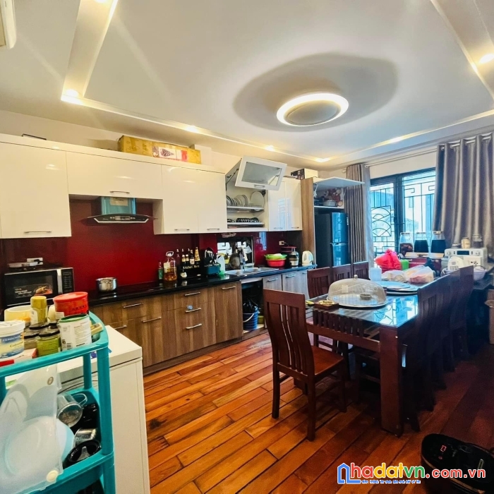 Bán nhà hoàng văn thái, thanh xuân, ô tô, lô góc, 75m2 4t mt4.6m, giá 9.8 tỷ