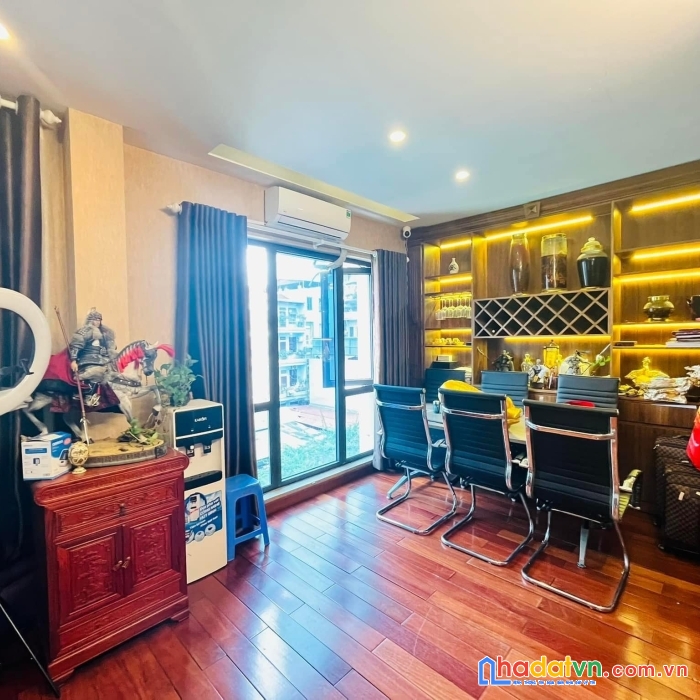 Bán nhà hoàng văn thái, thanh xuân, ô tô, lô góc, 75m2 4t mt4.6m, giá 9.8 tỷ