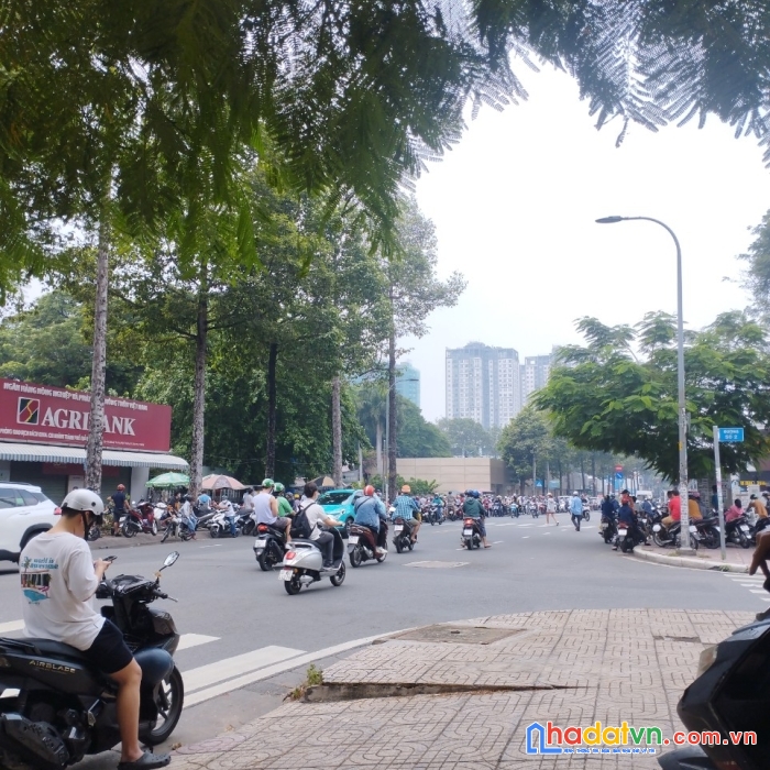 Ngộp bán nhà lý thường kiệt -q10 - 4 tấm- hxh 8m