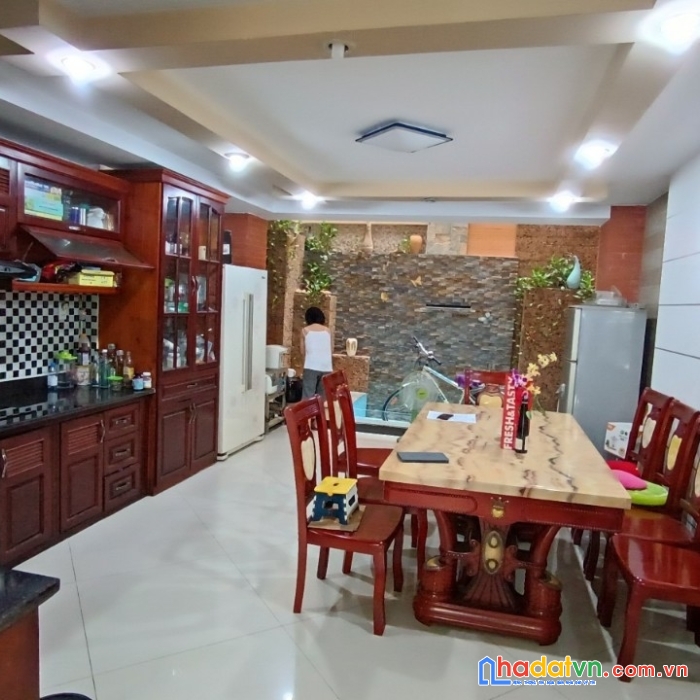 Ngộp bán nhà lý thường kiệt -q10 - 4 tấm- hxh 8m