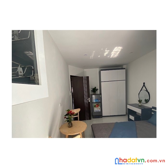 Bán ccmn đường láng kd thang máy 55m 7tg mt 3,9m chỉ 12 tỷ