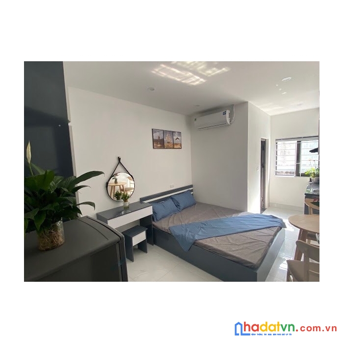 Bán ccmn đường láng kd thang máy 55m 7tg mt 3,9m chỉ 12 tỷ