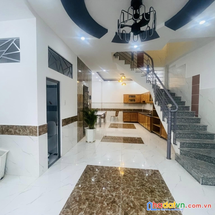 Nhà đẹp phú nhuận 60m2 - 7 phòng khép kín - hxh 7 chỗ vào nhà ngủ - chỉ 10.9 tỷ