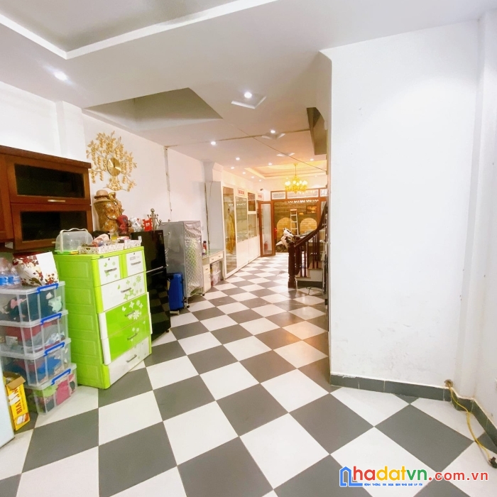 Bán nhà thái thịnh, đống đa, 62m2 5t mt4m, giá 5.4 tỷ, 9 ngủ