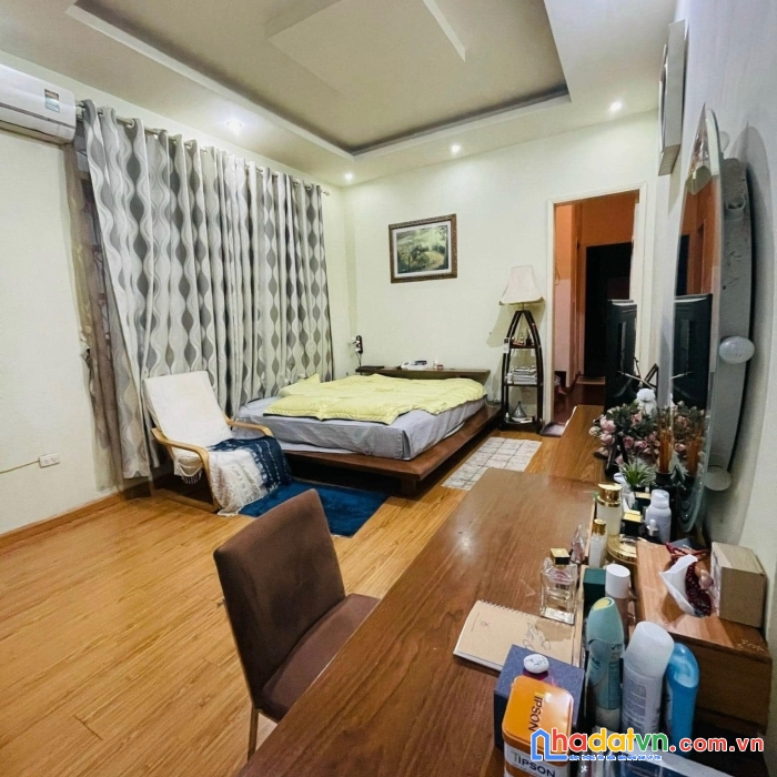 Bán nhà huỳnh thúc kháng kéo dài, đống đa, 51m2 4t mt4m, giá 5.35 tỷ