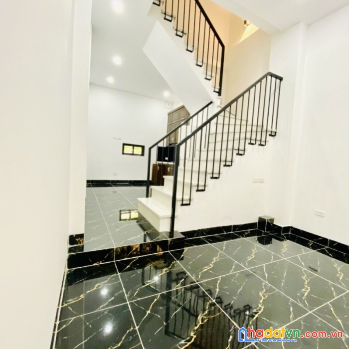 Bán nhà xã đàn 30m2 x 5 tầng, ngõ thông, 2 thoáng, nhỉnh 4 tỷ, lh 0966037496