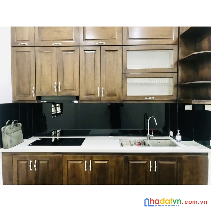 Bán nhà phạm ngọc thạch ở luôn 32m2 x 4 tầng, ngõ to, thông tứ tung, 2 thoáng, nhỉnh 5 tỷ, lh