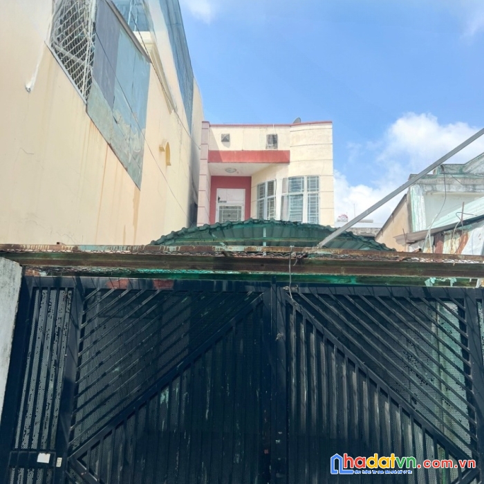 Nhà thuê hẻm ô tô bùi minh trực 110m2 p5 q8 - giá 10 triệu/tháng