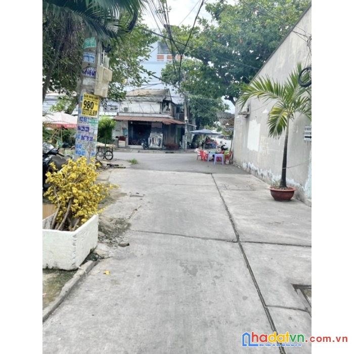 Nhà thuê hẻm ô tô bùi minh trực 110m2 p5 q8 - giá 10 triệu/tháng