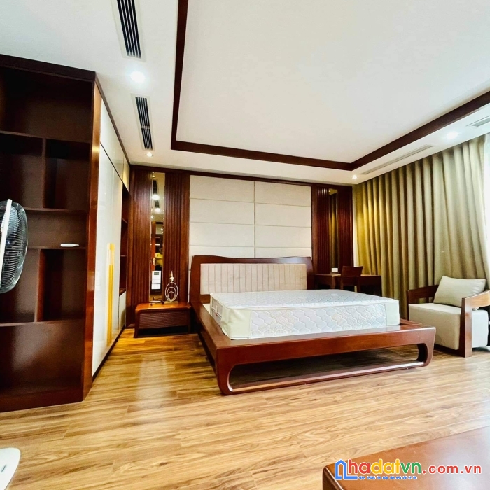 Bán nhà mặt phố kim mã thượng, ba đình 120m, mt 7m. giá: 36.5 tỷ