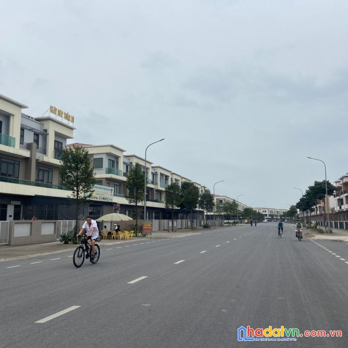 Sh2 áp góc view công viên trục đường lớn giá siêu tốt cho mua ở và đầu tư liên hệ 0983517495 hoàng