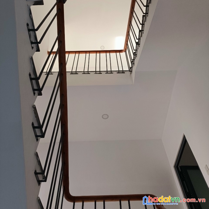 Cần bán gấp nhà đẹp mới xây đường ngô quyền, đà lạt giá 5.7 tỷ