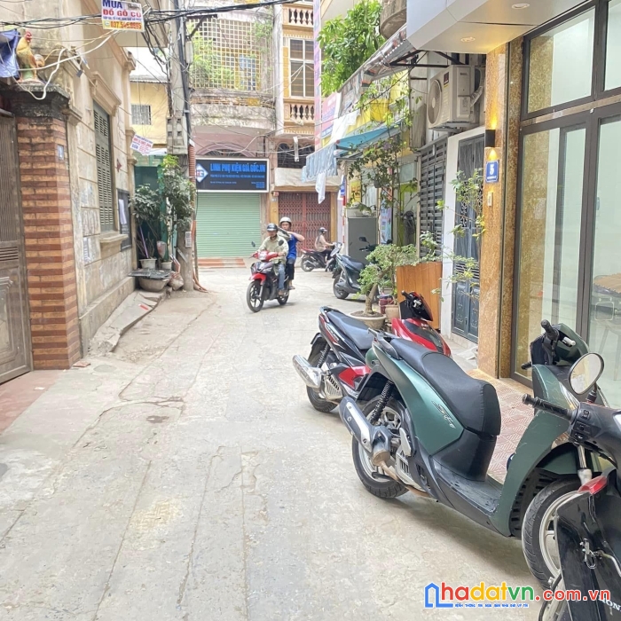 Bán nhà phố trung liệt, đống đa, lô góc, ô tô đỗ cửa, ngõ thông, 41m2, mặt tiền 4m, giá 6.1 tỷ