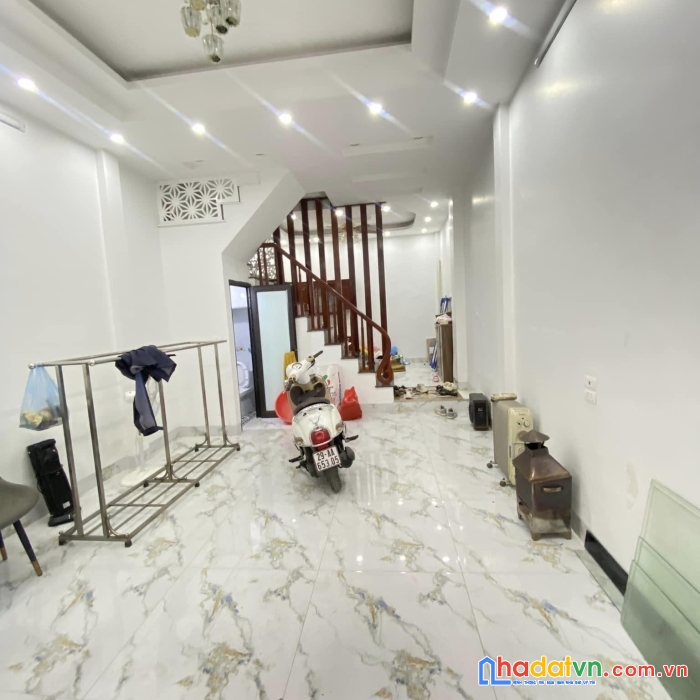 Bán nhà phố trung liệt, đống đa, lô góc, ô tô đỗ cửa, ngõ thông, 41m2, mặt tiền 4m, giá 6.1 tỷ