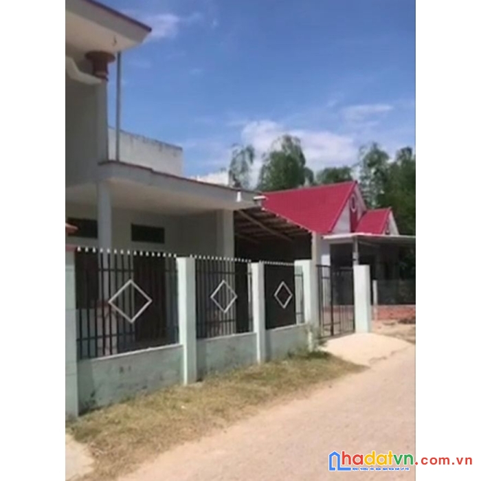 Cần bán gấp căn nhà nằm trên trục đường liên xã huyện phù cát - tỉnh bình định.
