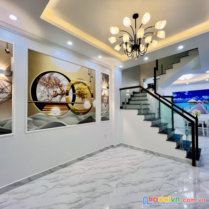 3.nhà đẹp thiên lôi oto đỗ cổng 3 tầng xây mới siêu đẹp