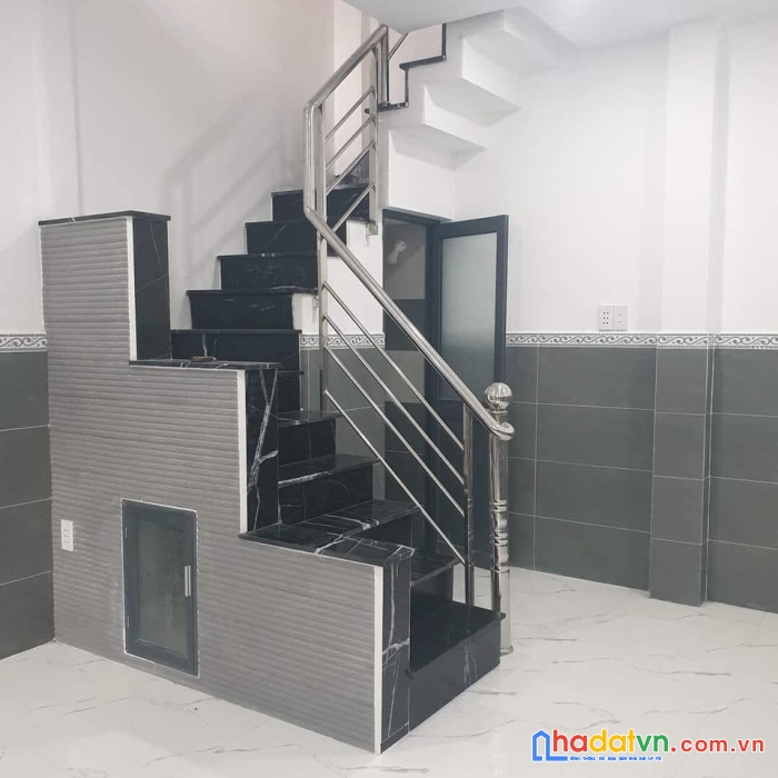 Bán nhà nguyễn lâm p3 bình thạnh 28m 3 tầng 2,55 tỷ