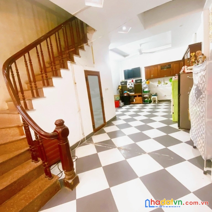 Bán nhà phố thái thịnh, gần ô tô, thang máy chờ, ccmn dòng tiền, 55m2, 5 tầng, giá 5,5 tỷ