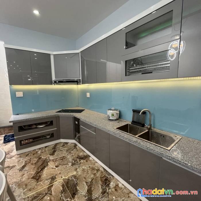 Tân phú, tô hiệu, khu phân lô vip , 4 tầng mới ở ngay, hẻm xe tải thông.