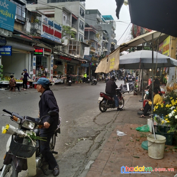 Chính chủ cần cho thuê mặt bằng tầng 1 làm cửa hàng kinh doanh các loại dịch vụ