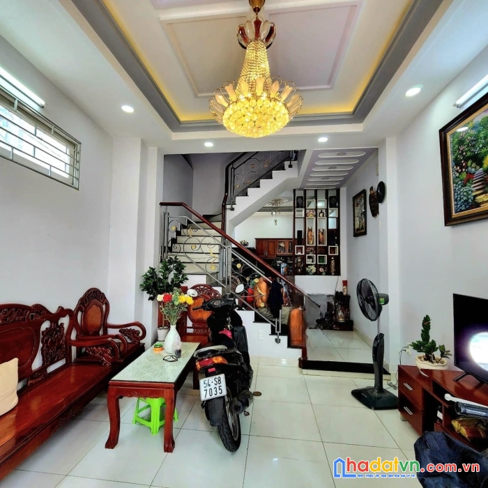 Hxh lê quang định p11 bình thạnh - 46.5m2 - giá chỉ 7.2 tỷ