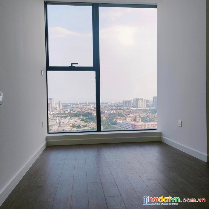 Cho thuê căn hộ 4pn 132m2 ở sunshine sky city q7