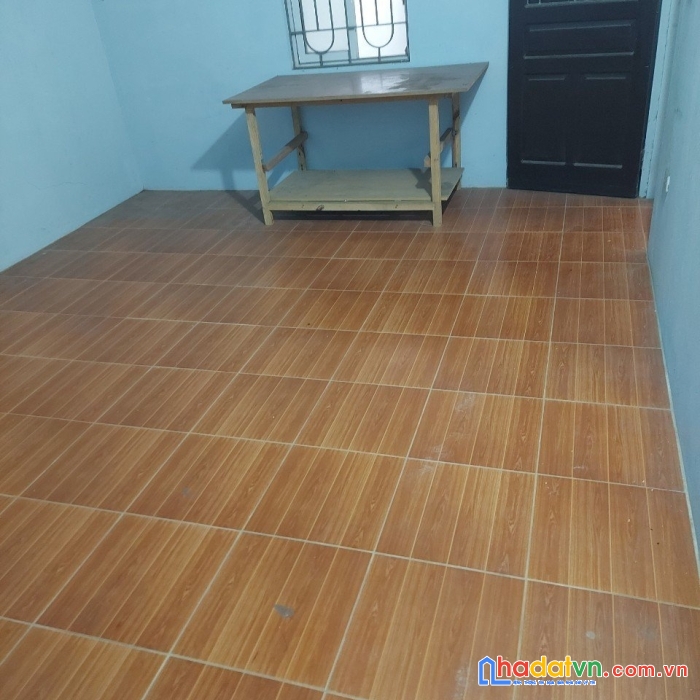 Cho thuê nhà 3 tầng 2 mặt ngõ oto đỗ cửa lê trọng tấn