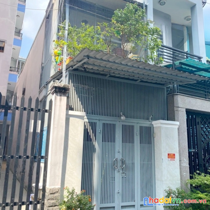 Nhà bán 2 tầng hẻm thẳng 4m dương bá trạc p1q8 - giá : 4 tỷ (tl)
