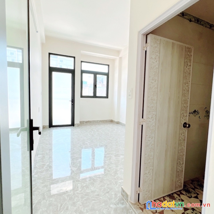 Cho thuê nnc ngay chợ hoa hồ thị kỷ p1.q10. giá 18 triệu