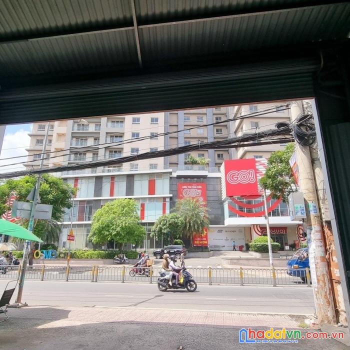 Chính chủ cho thuê mặt bằng kinh doanh vị trí đẹp tại quận 7 đối diện cosmo city
